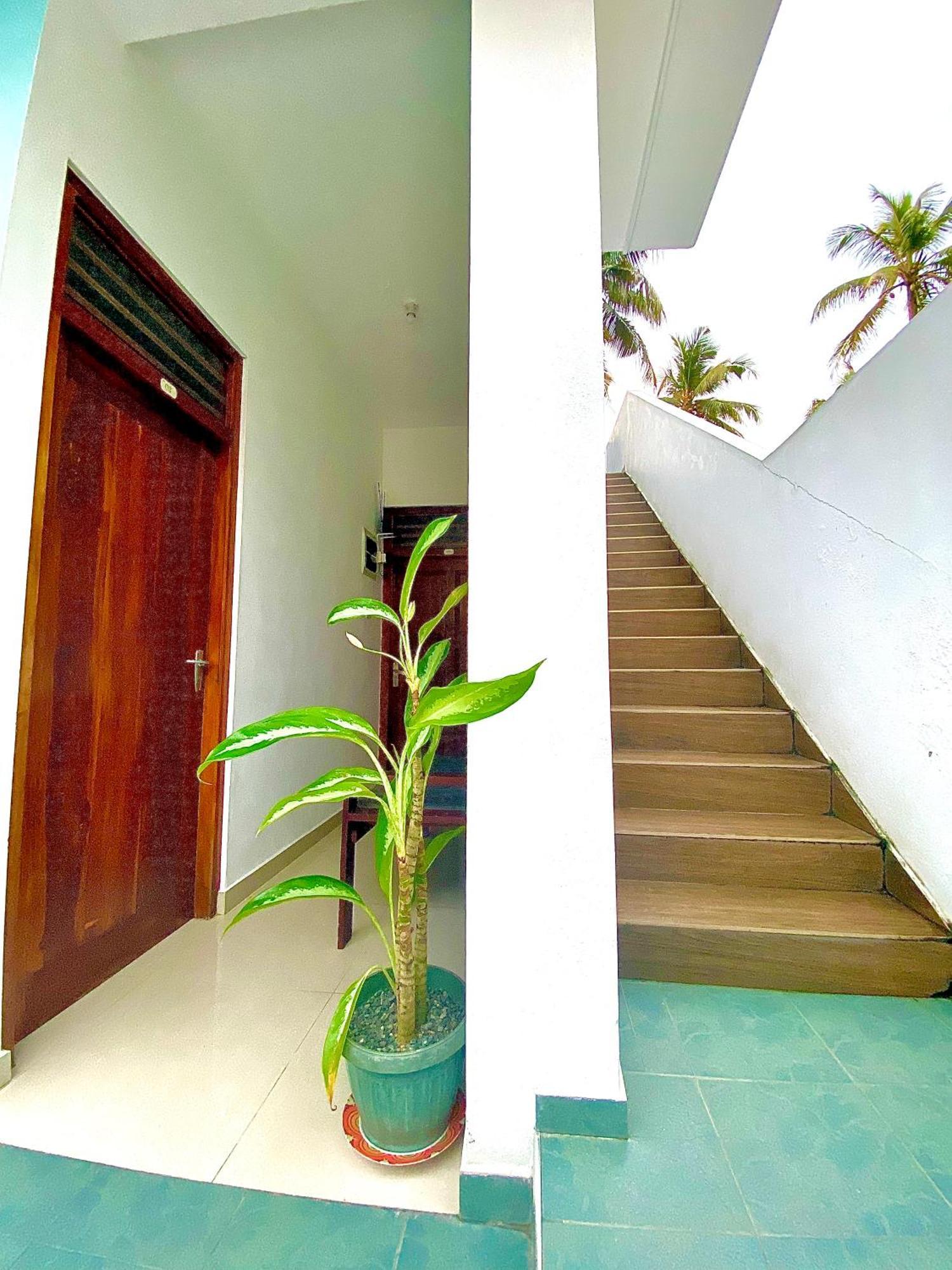Tamara Motels Hikkaduwa Room photo